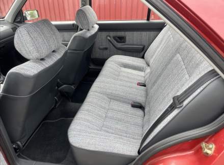 Peugeot - 405