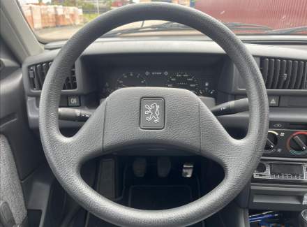 Peugeot - 405