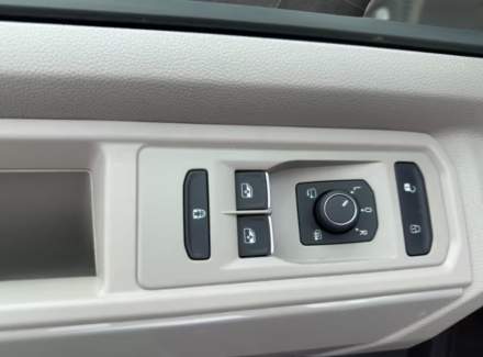 Volkswagen - Multivan
