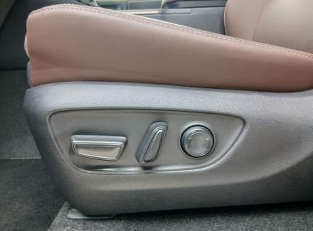 Toyota - Land Cruiser