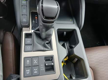 Toyota - Land Cruiser