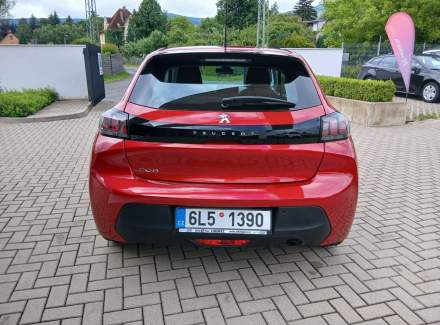 Peugeot - 208