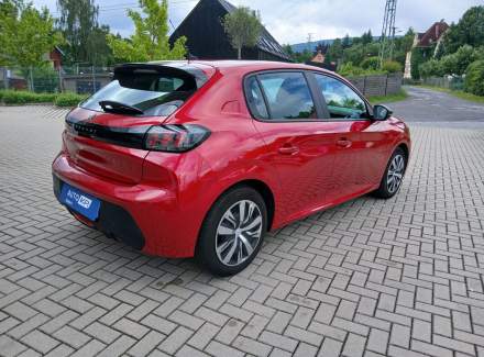 Peugeot - 208