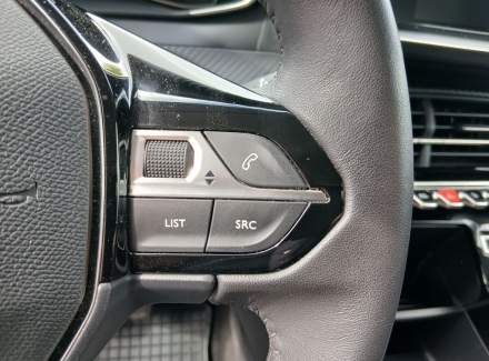 Peugeot - 208