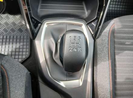 Peugeot - 208