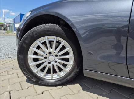 Mercedes-Benz - C-class