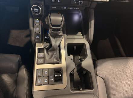 Toyota - Land Cruiser
