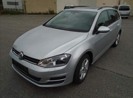 Volkswagen - Golf
