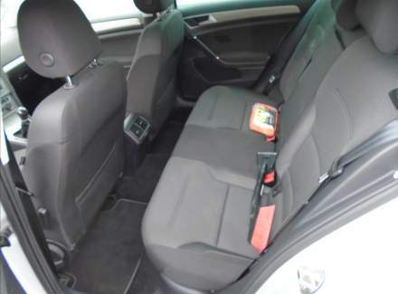 Volkswagen - Golf
