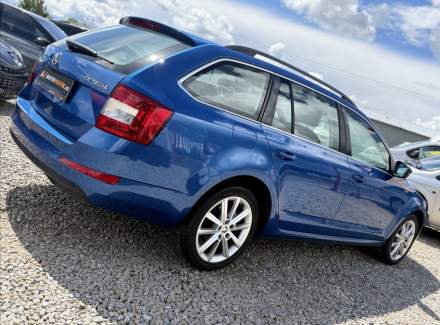 Škoda - Octavia