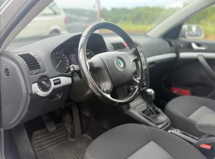 Škoda - Octavia