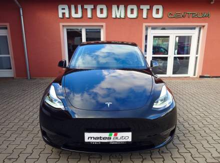 Tesla - Model Y