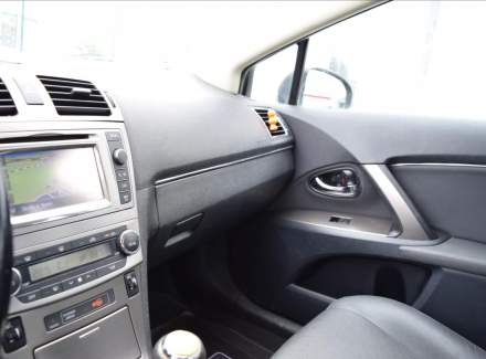 Toyota - Avensis