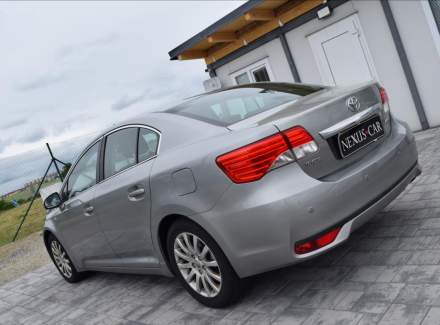 Toyota - Avensis