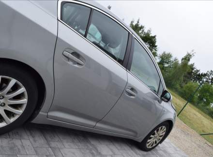 Toyota - Avensis