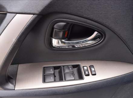 Toyota - Avensis