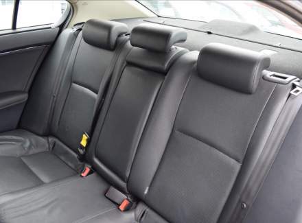 Toyota - Avensis