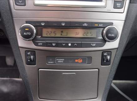 Toyota - Avensis