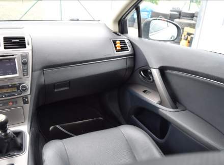 Toyota - Avensis