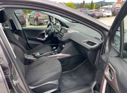 Peugeot - 2008