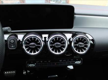 Mercedes-Benz - CLA