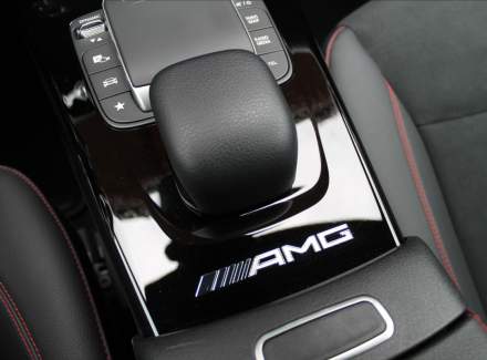Mercedes-Benz - CLA
