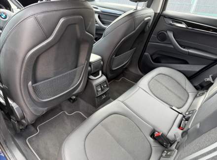 BMW - X1
