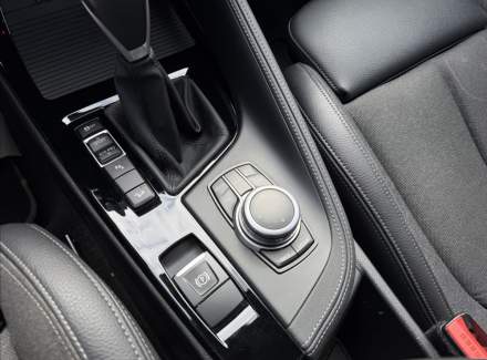 BMW - X1