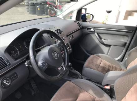 Volkswagen - Touran