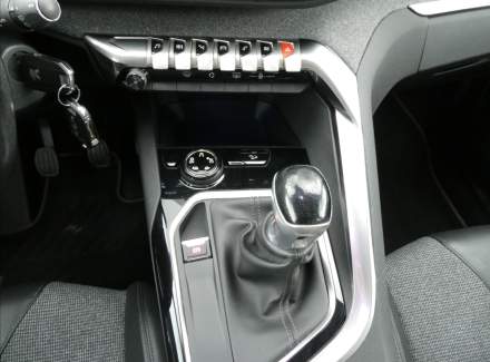 Peugeot - 5008