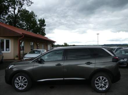 Peugeot - 5008