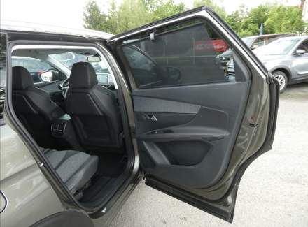 Peugeot - 5008