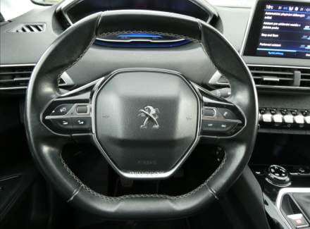 Peugeot - 5008