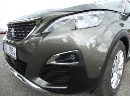 Peugeot - 5008
