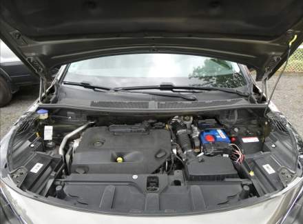 Peugeot - 5008