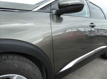 Peugeot - 5008
