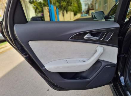 Audi - S6