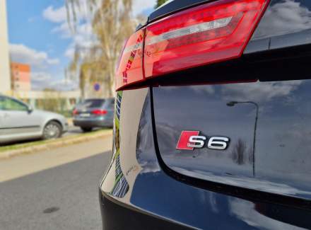 Audi - S6