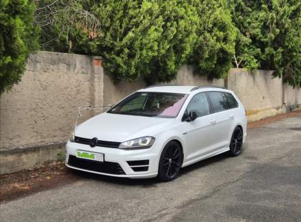 Volkswagen - Golf