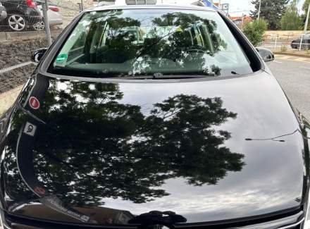 Volkswagen - Golf