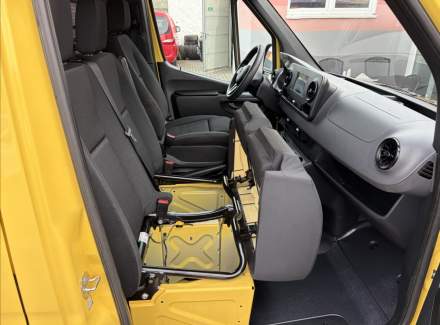 Mercedes-Benz - Sprinter
