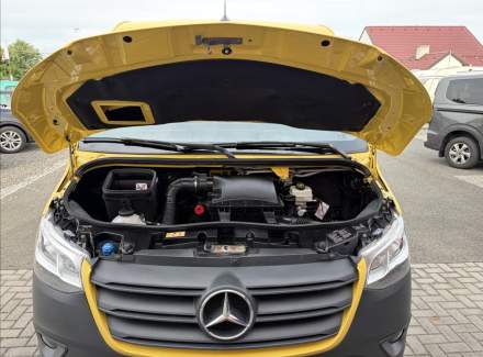 Mercedes-Benz - Sprinter