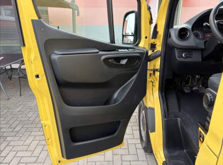 Mercedes-Benz - Sprinter