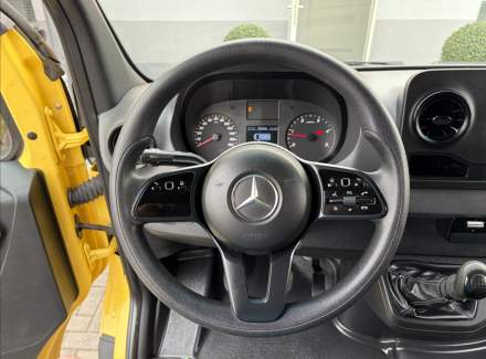 Mercedes-Benz - Sprinter