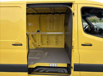 Mercedes-Benz - Sprinter
