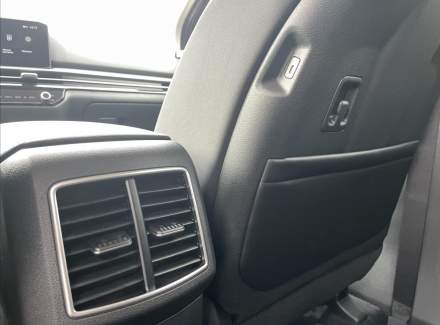 Kia - Sportage