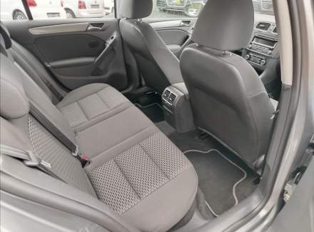 Volkswagen - Golf