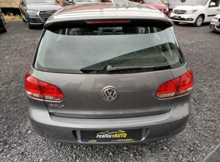 Volkswagen - Golf