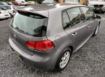 Volkswagen - Golf