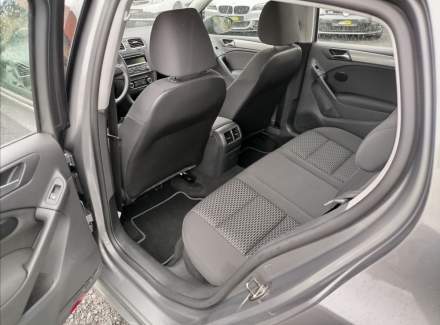 Volkswagen - Golf